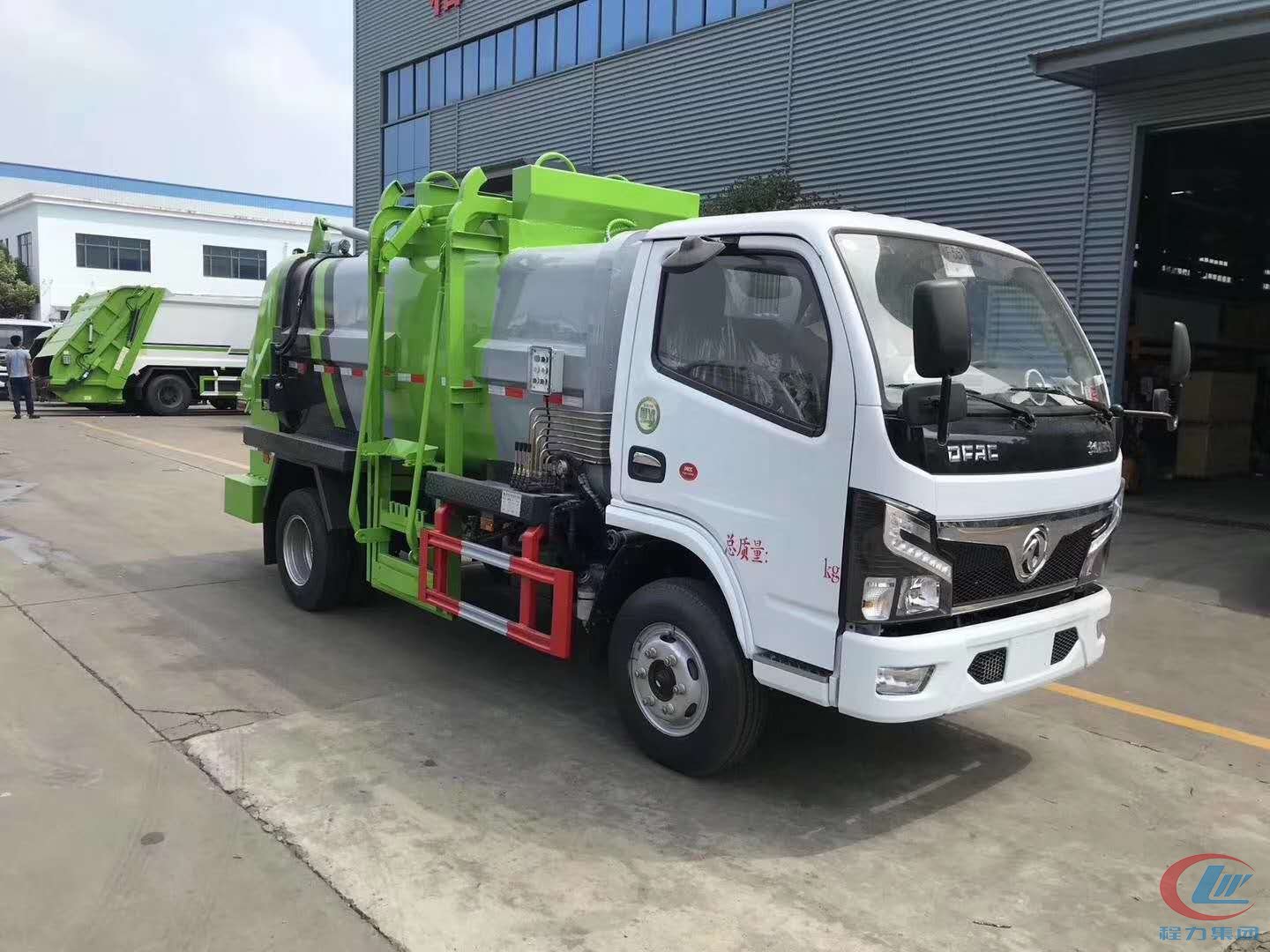 國六東風(fēng)福瑞卡餐廚垃圾車