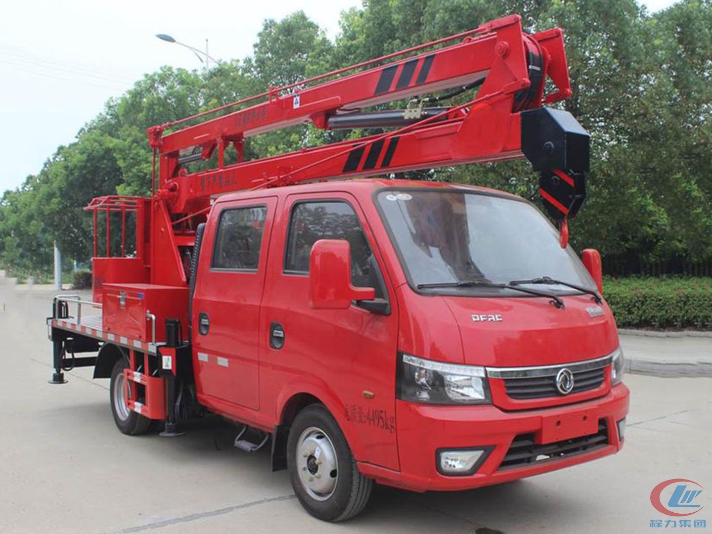 國六東風途逸13米藍牌高空作業車