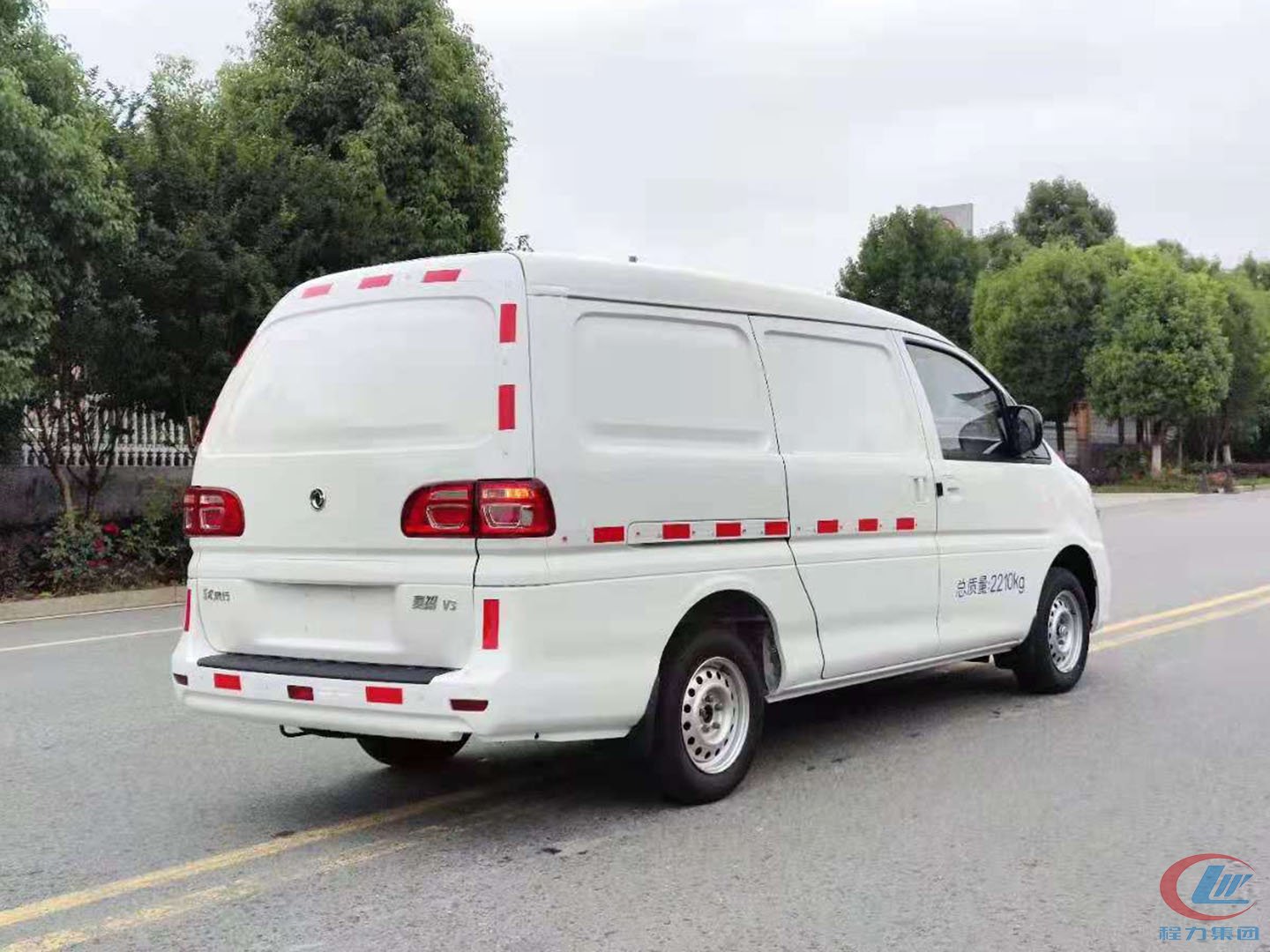 國六東風風行菱智V3冷藏車