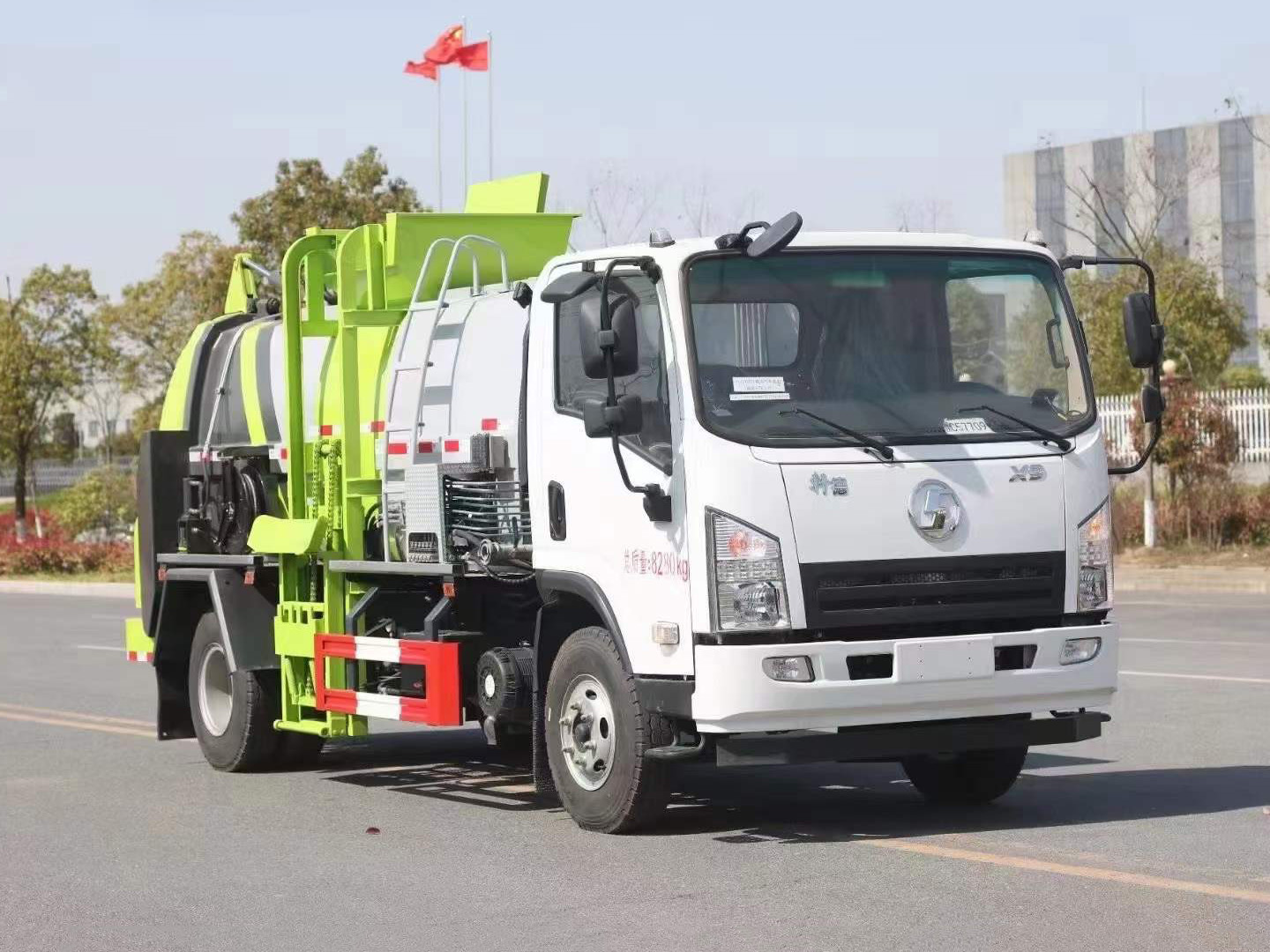 國六陜汽軒德餐廚垃圾車