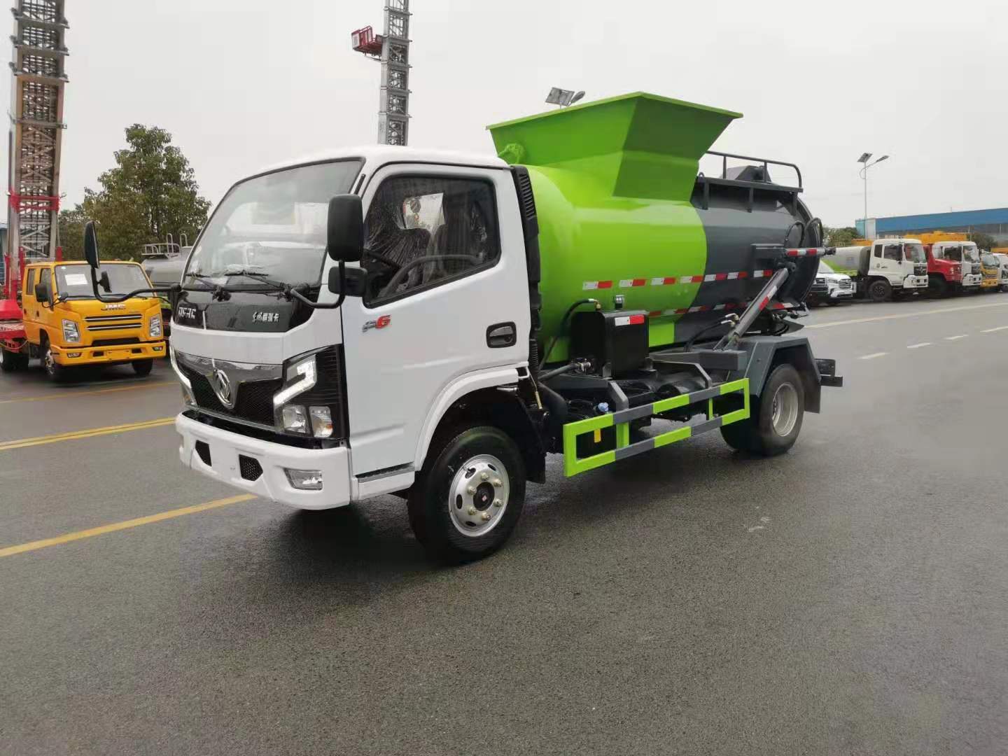 國六東風福瑞卡（圓罐）餐廚垃圾車