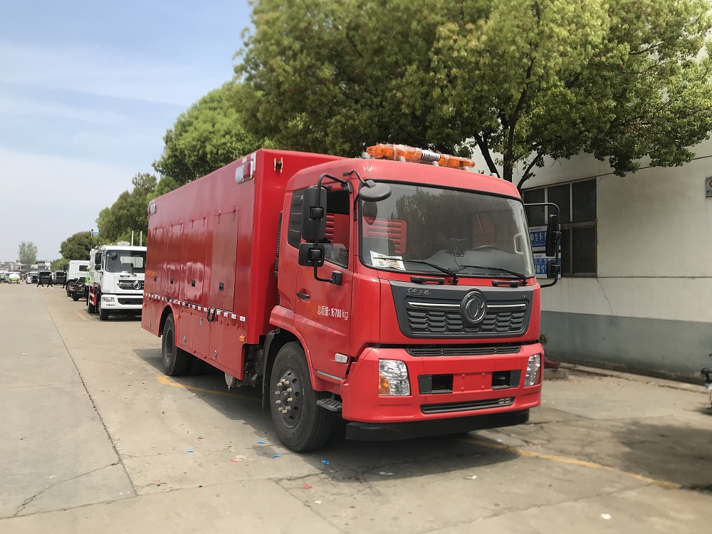 東風天錦大流量排水搶險車