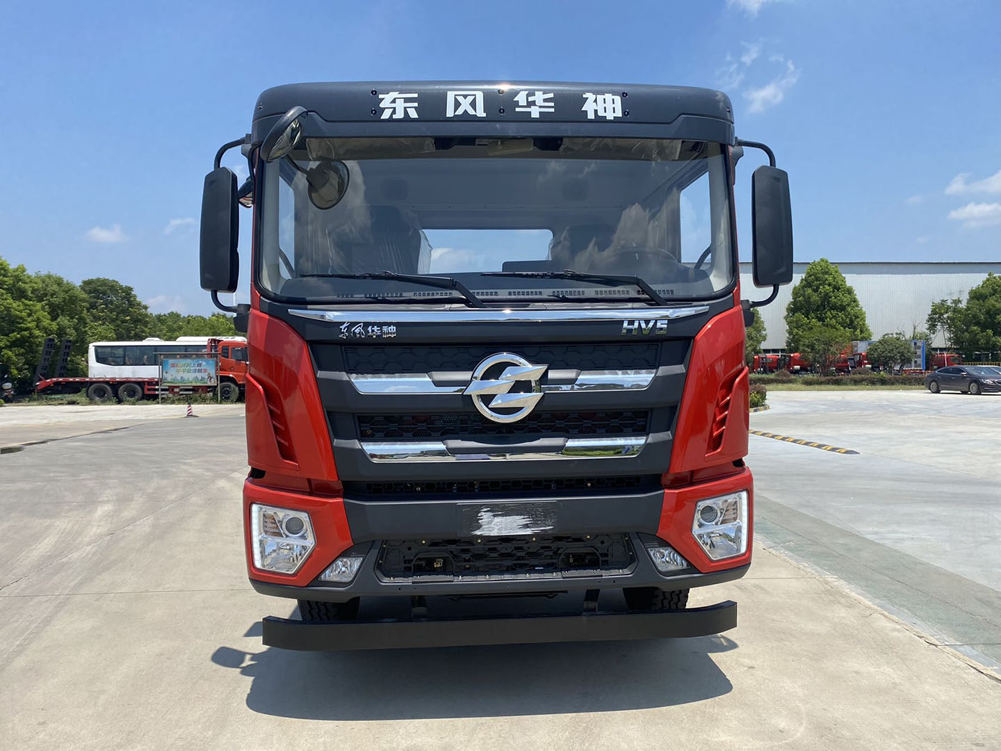 東風(fēng)華神HV5前四后八平板車