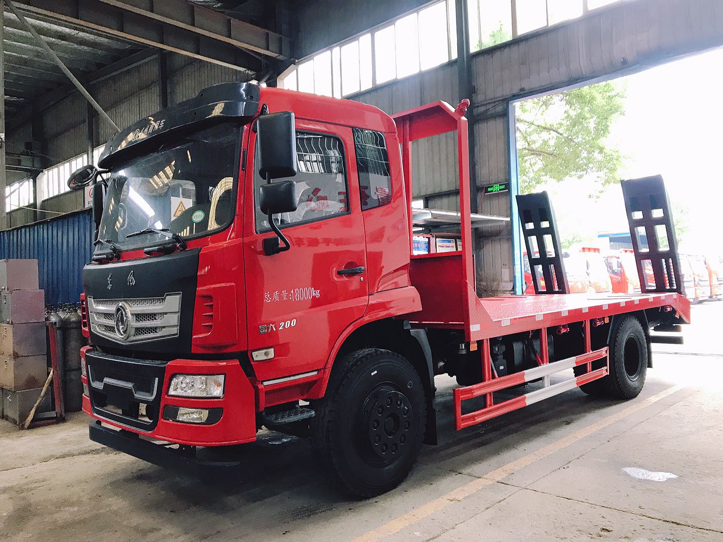 東風D17-H單橋平板運輸車