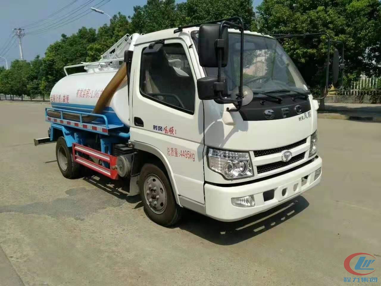 吸糞車