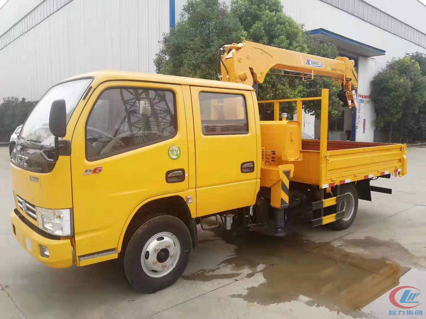 程力集團(tuán)徐工2噸隨車吊高清圖