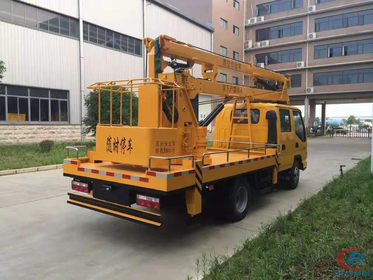 程力威牌江淮高空作業車